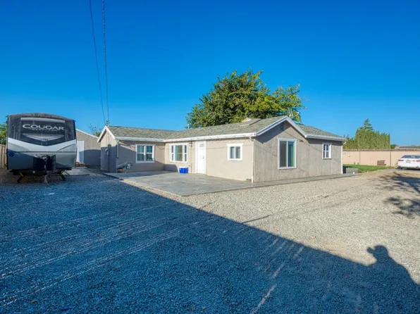 725 W Mariposa St, Newman, CA 95360