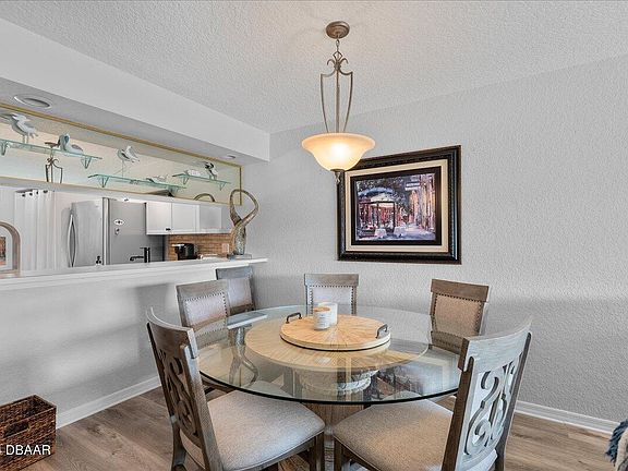 5th image of 443 Bouchelle Dr APT 203