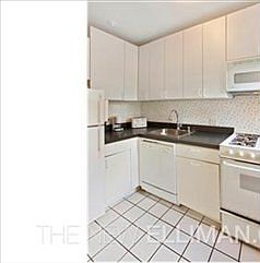 4th image of 50 Park Ave APT 16D