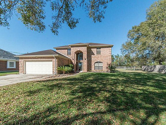 2nd image of 309 River Oaks Dr