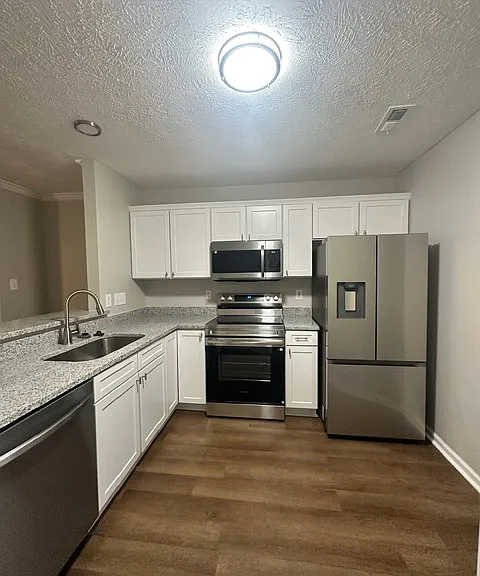 300 Bubble Creek Ct #1 — Photo 5