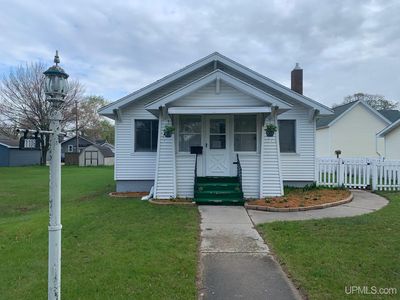 1106 11th Ave S, Escanaba, MI, 49829