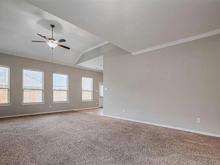 1910 Vermillion View St — Photo 11
