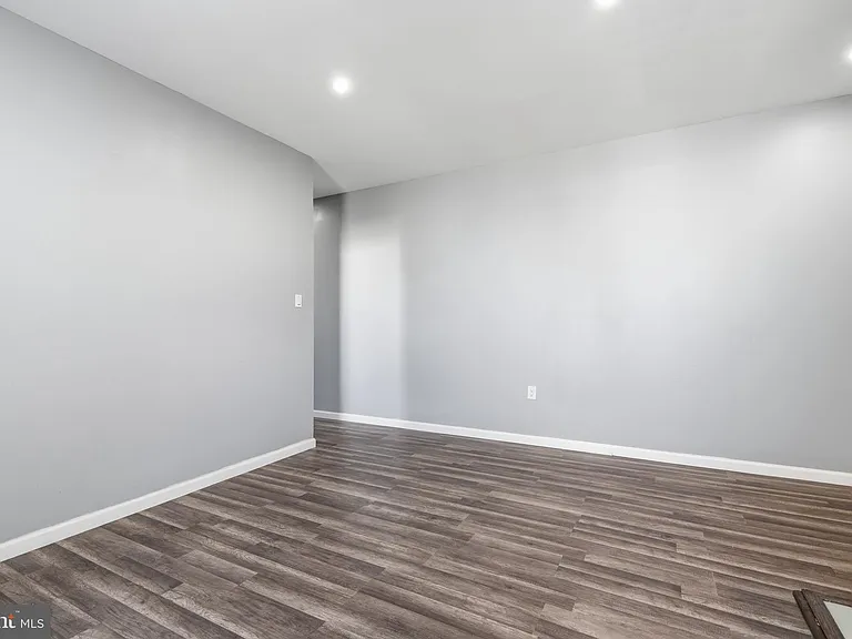4721 Melrose St #23 — Photo 3