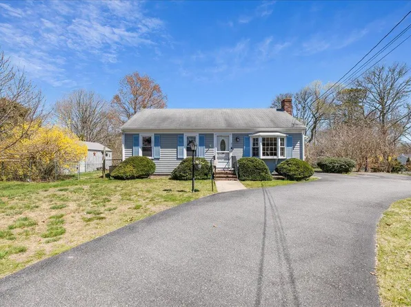 217 Pleasant Lake Avenue, Harwich, MA 02645
