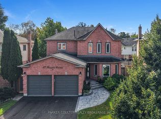 27 Brandon Cres, Orillia, ON L3V 7P6
