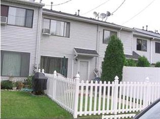 221 Pierce St, Staten Island, NY 10304