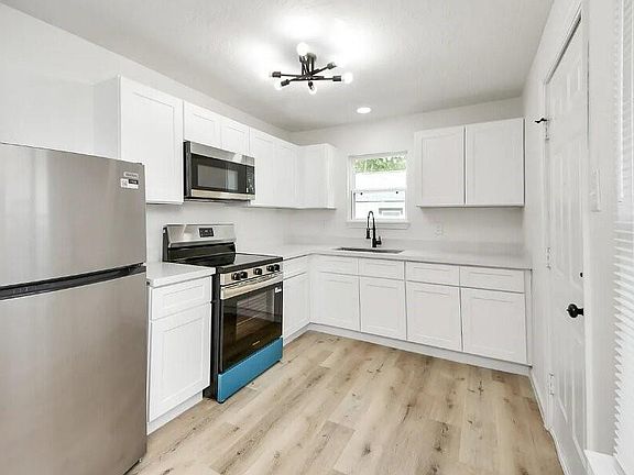 4th image of 7301 Sherman St