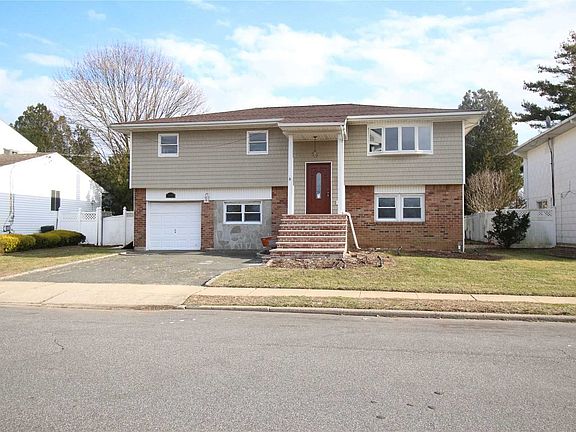 2nd image of 2408 Logue St