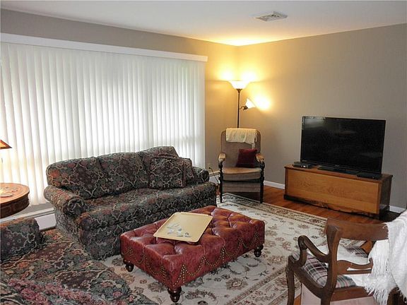 2nd image of 857 Gary Dr