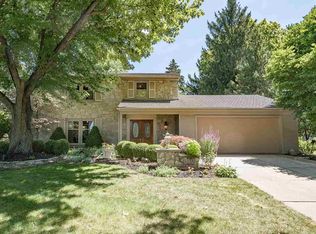 6735 Hiltonia Dr, Fort Wayne, IN 46819