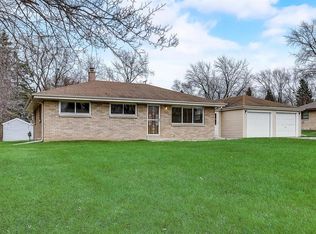 10360 S Chicago Rd, Oak Creek, WI 53154