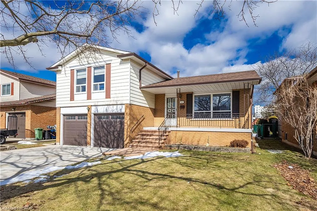 64 Neil Ave photo 1