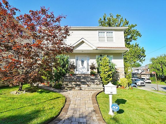 2nd image of 18 Hardy Pl