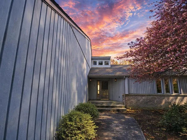 231 Old Mill Rd, Trail Creek, IN 46360