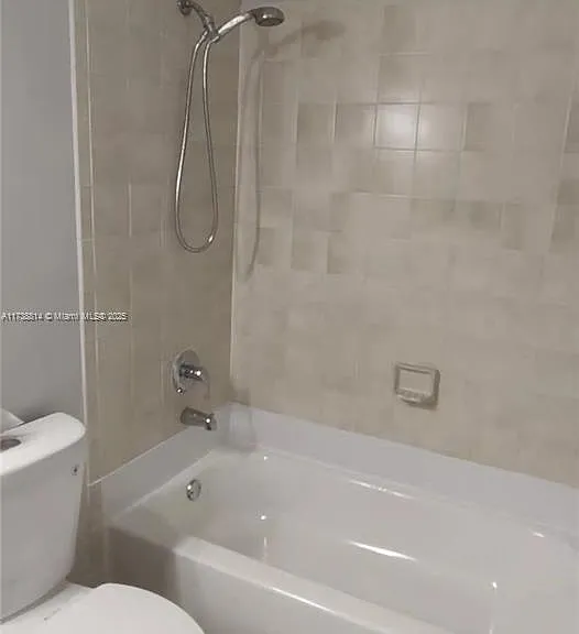 5032 SW 122nd Ter — Photo 7