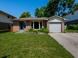 36 Cynthia Ct, Barrie, ON L4M2X4