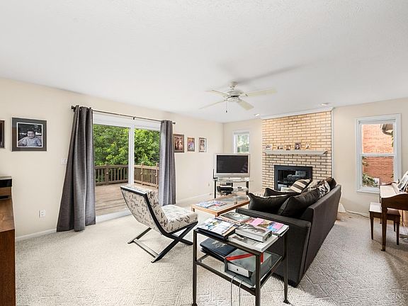 4th image of 7517 Providence Woods Ct