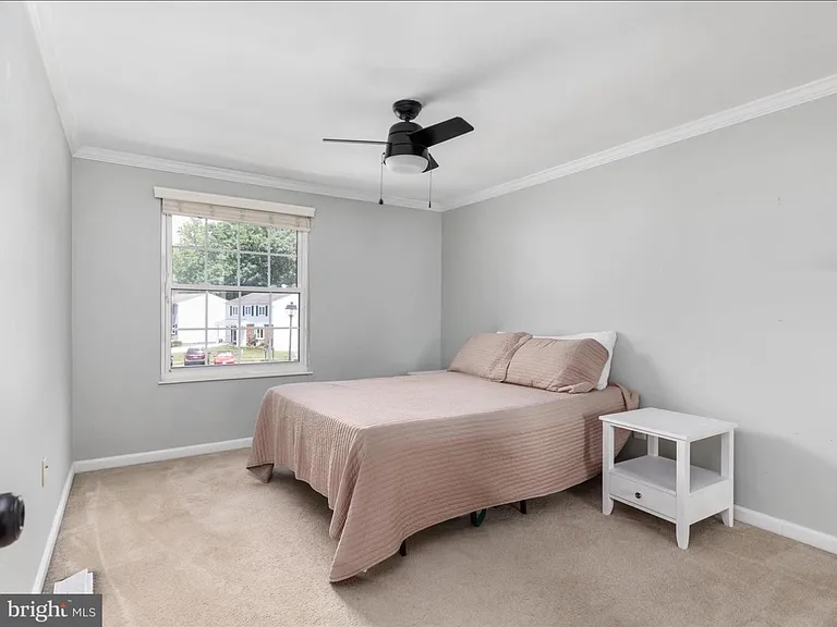 8490 Magic Tree Ct — Photo 2