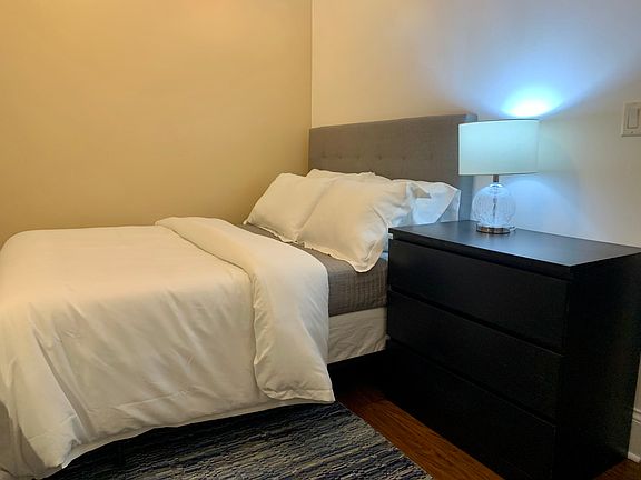 4th image of 1506 W Polk St APT 1R