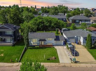 525 NE Beacon Hill Dr, Wood Buffalo, AB T9H 2R4