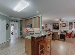 312 Shadow Loch Ct, Suwanee, GA 30024