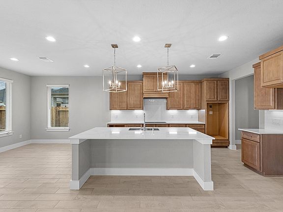 2nd image of 2934 Belle Tree Ln