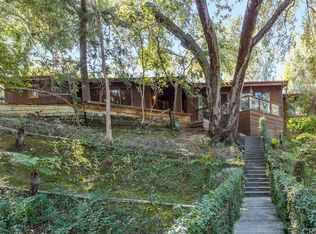 3931 Kingswood Rd, Sherman Oaks, CA 91403