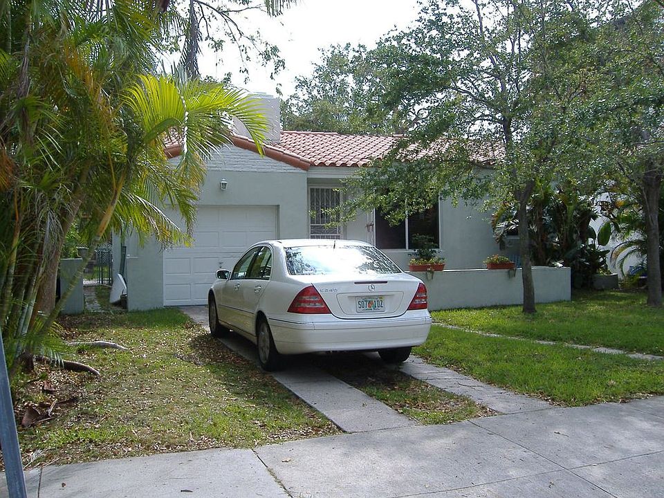 1st image of 335 SW 27th Rd