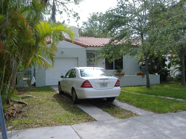 335 SW 27th Rd, Miami, FL 33129