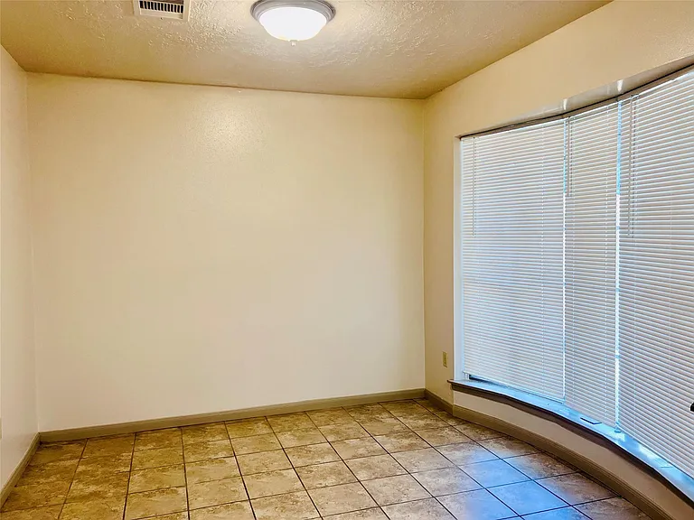 11530 Herald Square Dr — Photo 5