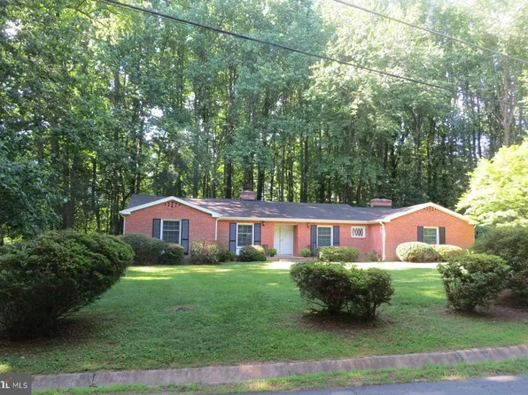 2025 Post Rd, Vienna, VA 22181