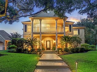 3319 Oakmont Dr, Sugar Land, TX 77479