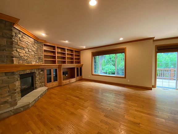4th image of 16749 NE 120th St