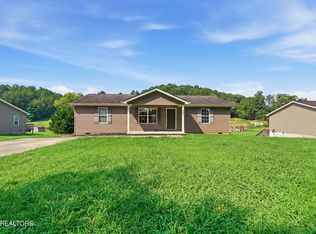 137 Raccoon Valley Rd, Maynardville, TN 37807