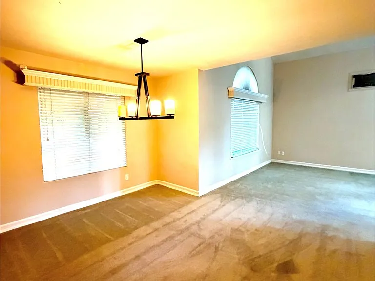 2812 W Pondera St — Photo 7
