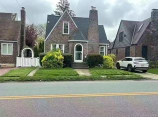 345 Plainfield Avenue, Floral Park, NY