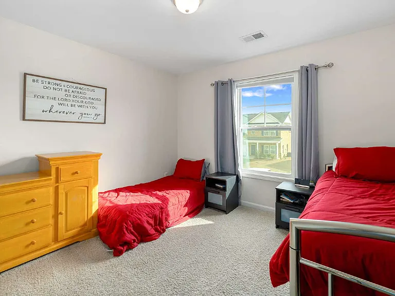 900 Curlew Cir — Photo 34