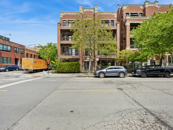 1122 W Hubbard St APT 3E, Chicago, IL 60642