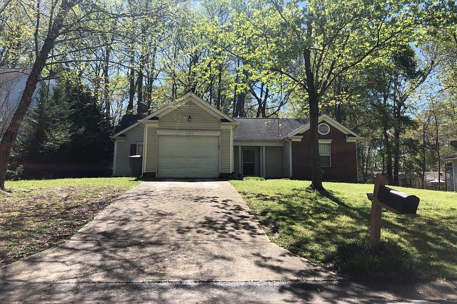 1st image of 7727 Ivy Hollow Dr