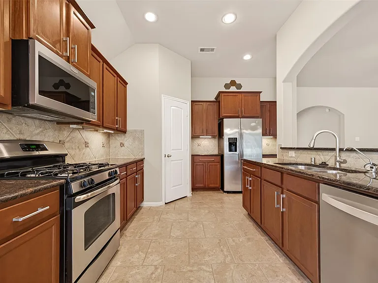 111 Pheasant Run Dr — Photo 18