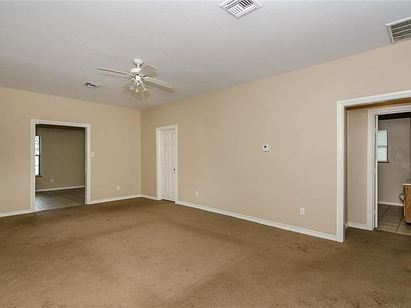 4th image of 1646 W 3rd Ave