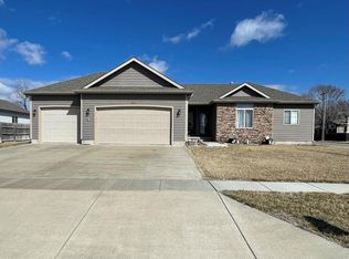 831 Rittgers Ln, Salina, KS 67401