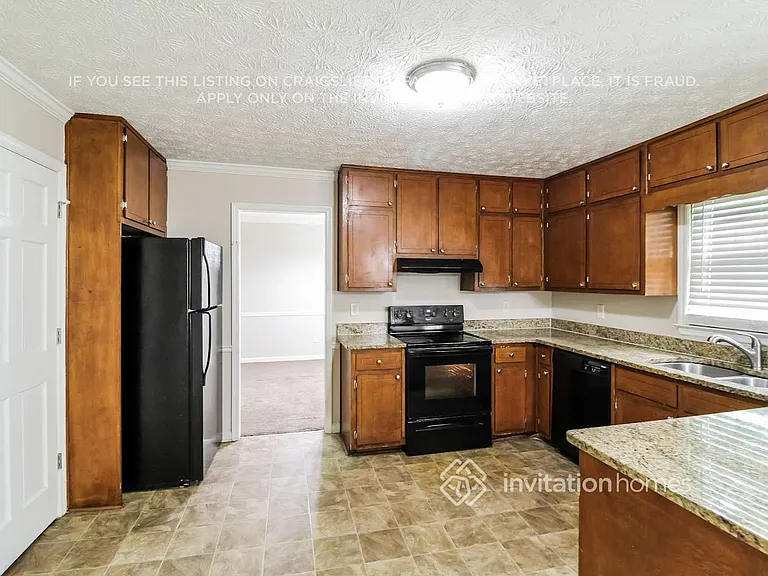 1740 Meadowchase Ct — Photo 7