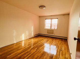 85-36 60th Rd FLOOR 2, Middle Village, NY 11379