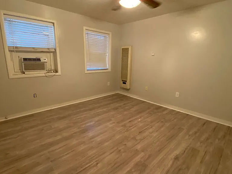 1307 G Street — Photo 4