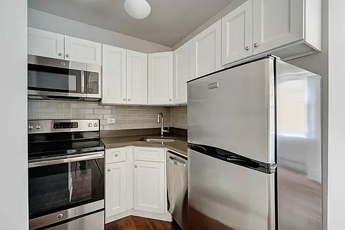 818 W Lakeside Pl #303 Photo 1 818 W Lakeside Pl #303 Photo 1