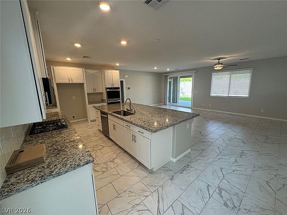 3rd image of 7527 Ardenno St
