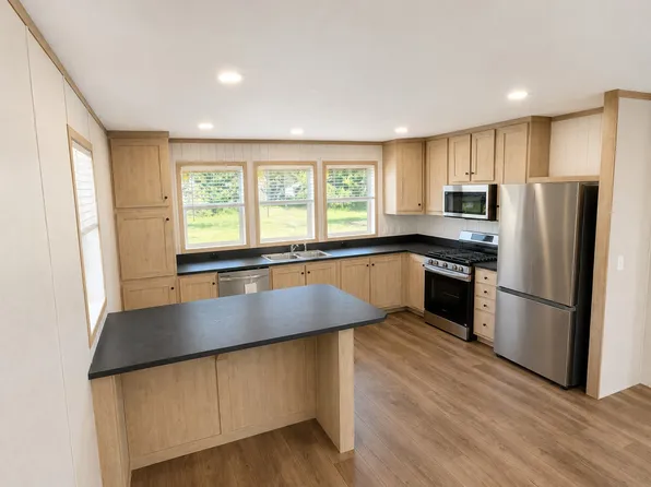 5222 Regay #32, Kalamazoo, MI 49002