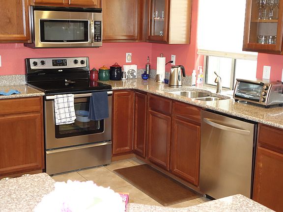 4th image of 18122 W Buena Vista Dr